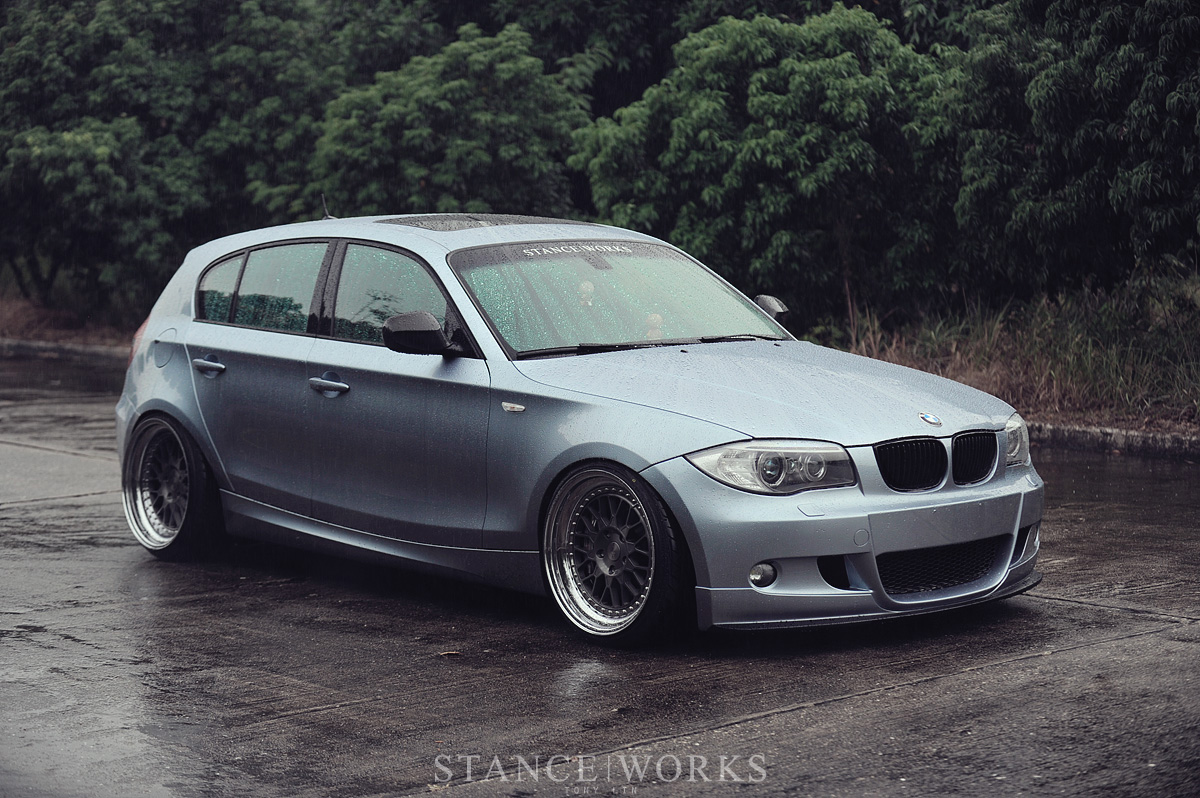 BMW E87 1 series silver slammed