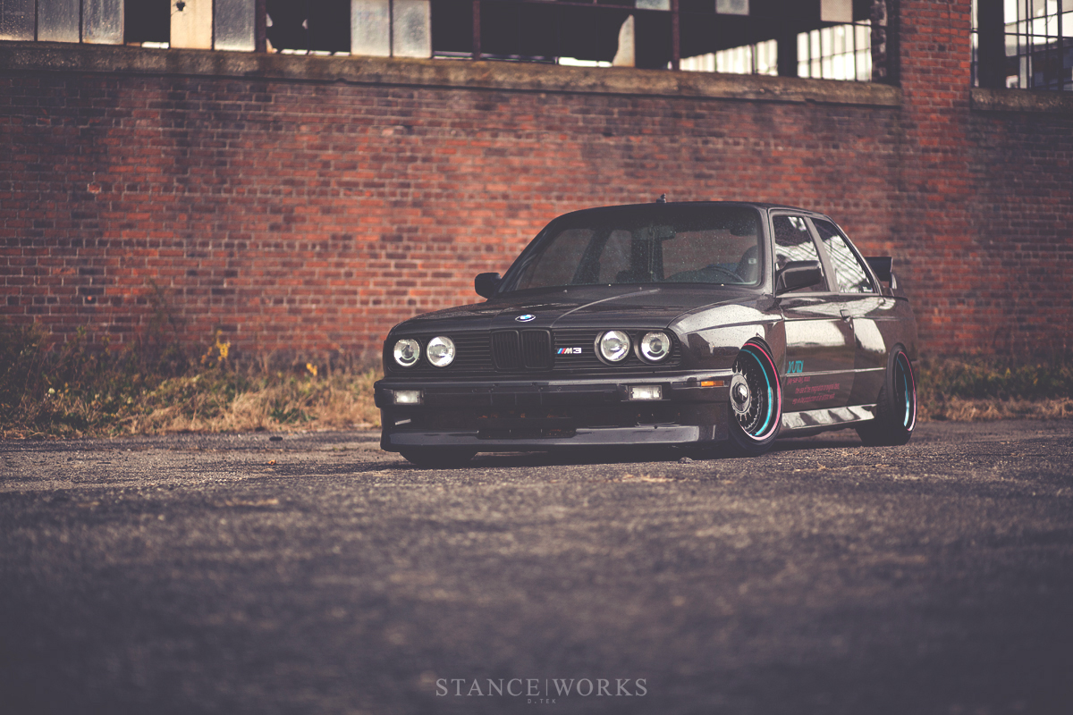 BMW m3 e30 черная