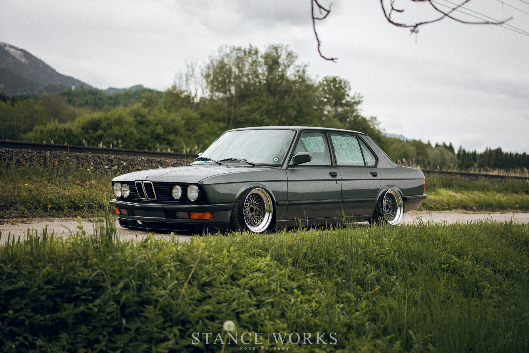 Knowing What You Want Yannik Maier S 1987 Bmw E28 5i Photographed By Ross Delaney Stanceworks Com